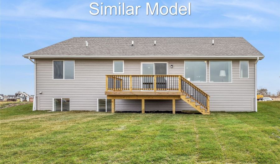 656 34th St SE, Altoona, IA 50009 - 3 Beds, 2 Bath