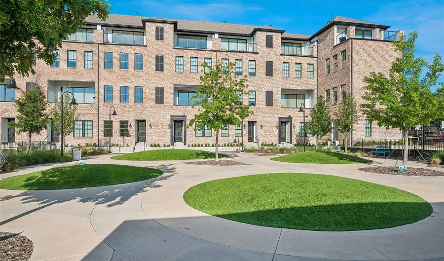 6005 Laurel Ln, Addison, TX 75001 - 4 Beds, 5 Bath
