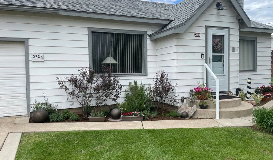 250 W 200 N, Beaver, UT 84713 - 3 Beds, 1 Bath