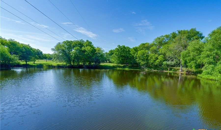 10745 Rosemar Ln, Adkins, TX 78101 - 3 Beds, 3 Bath