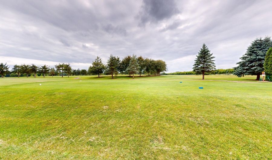 2017 Highland Ave, Albert Lea, MN 56007 - 3 Beds, 3 Bath