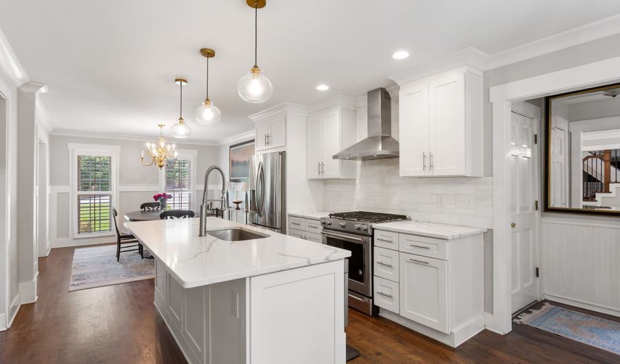 1726 Brookstone Way NW, Acworth, GA 30101 - 6 Beds, 4 Bath