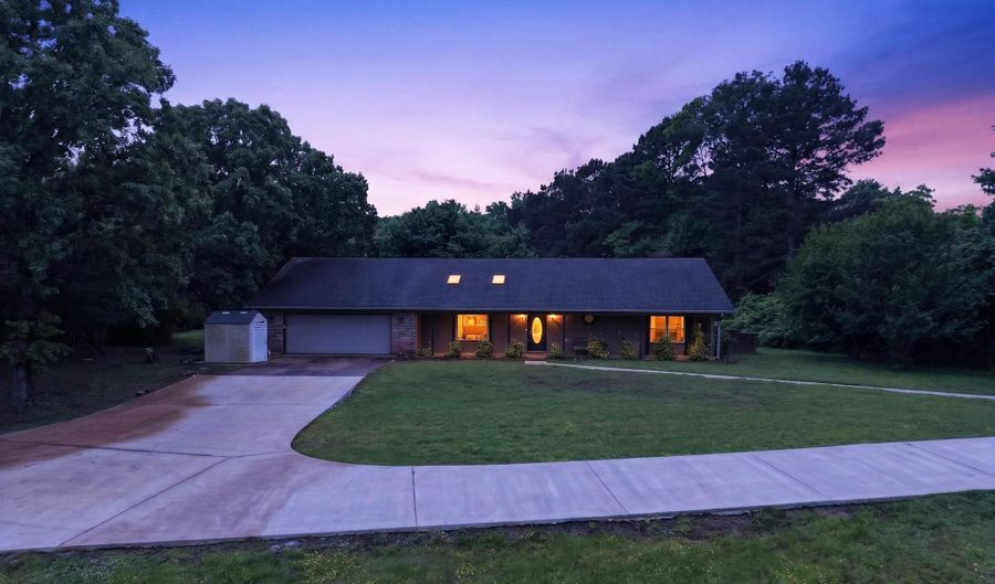 121 Rolling Meadows Ln, Austin, AR 72007 - 3 Beds, 3 Bath