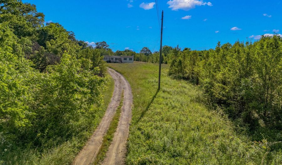 142 Hutton Ln, Bean Station, TN 37708 - 4 Beds, 2 Bath