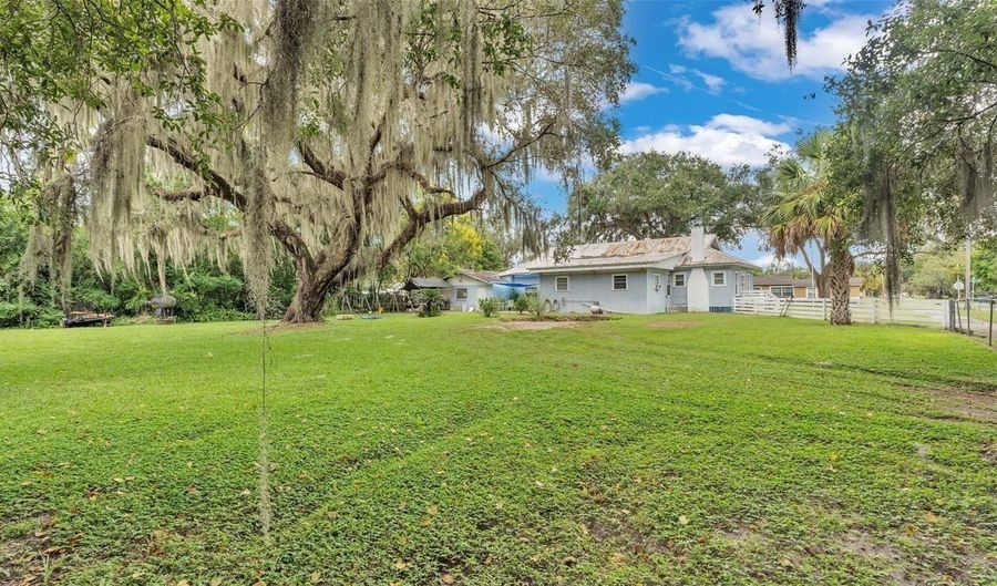 1705 DAVIS Ave, Bartow, FL 33830 - 3 Beds, 2 Bath