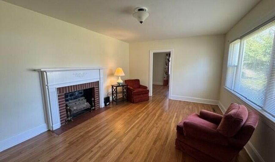 921 N Liberty St, Ahoskie, NC 27910 - 3 Beds, 2 Bath