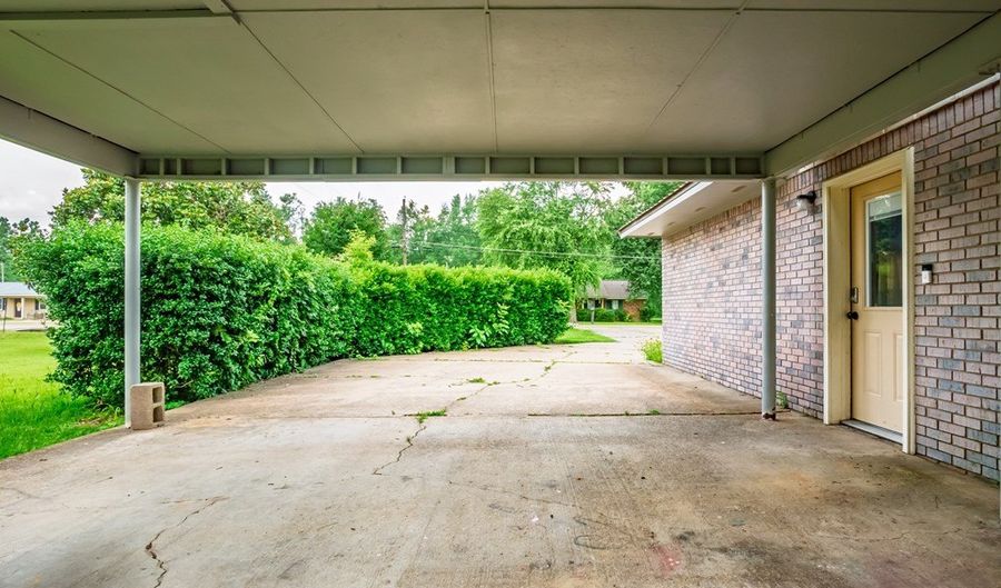 110 Marie St, Batesville, MS 38606 - 3 Beds, 2 Bath