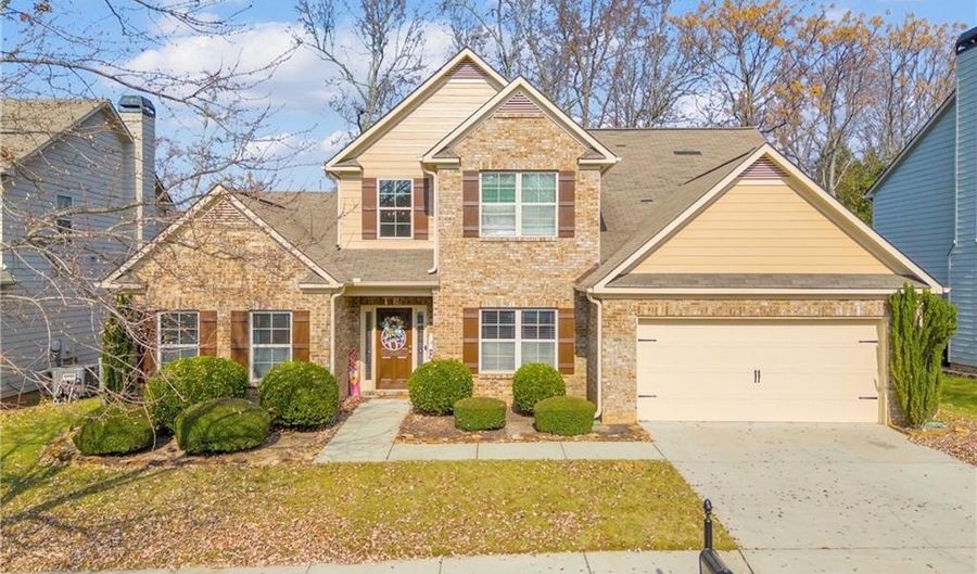 4050 Whitfield Oak Way, Auburn, GA 30011 - 4 Beds, 3 Bath