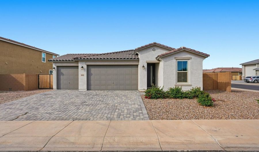641 S Davidson Ln, Casa Grande, AZ 85122 - 4 Beds, 3 Bath