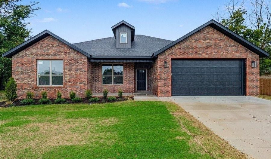 10 Olmsted Cir, Bella Vista, AR 72715 - 3 Beds, 2 Bath
