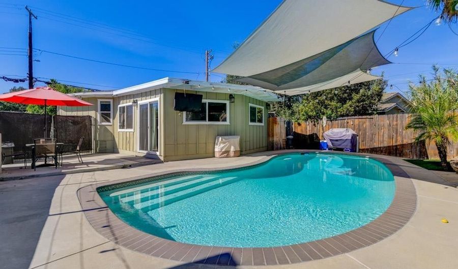 807 Kempton St, Spring Valley, CA 91977 - 2 Beds, 1 Bath