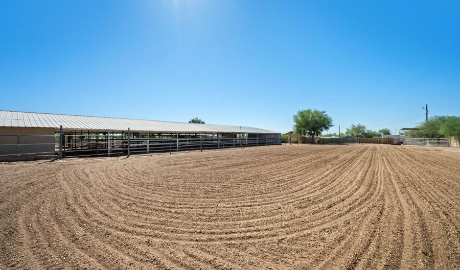 27429 N 44TH St, Cave Creek, AZ 85331 - 2 Beds, 2 Bath