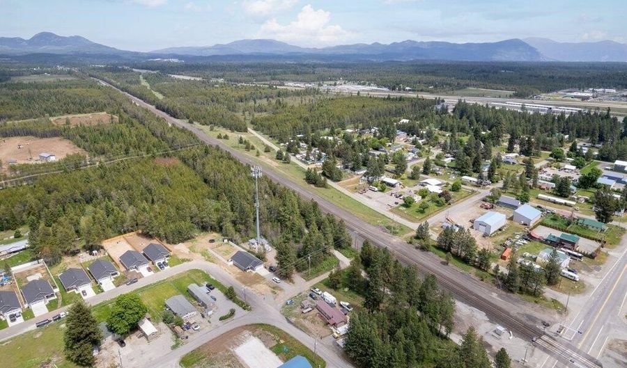 30450 Railroad St, Athol, ID 83801 - 3 Beds, 1 Bath