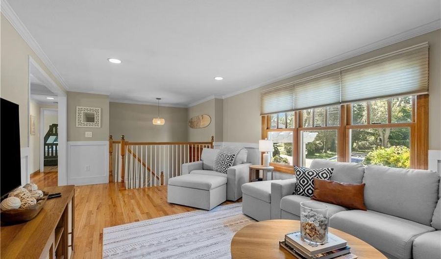46 Steamboat St, Jamestown, RI 02835 - 2 Beds, 2 Bath