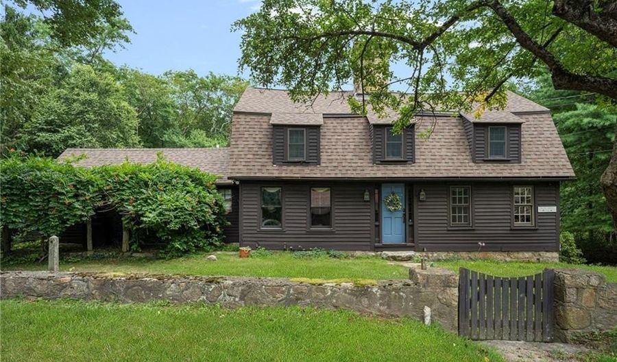 1515 South Rd, East Greenwich, RI 02818 - 4 Beds, 2 Bath