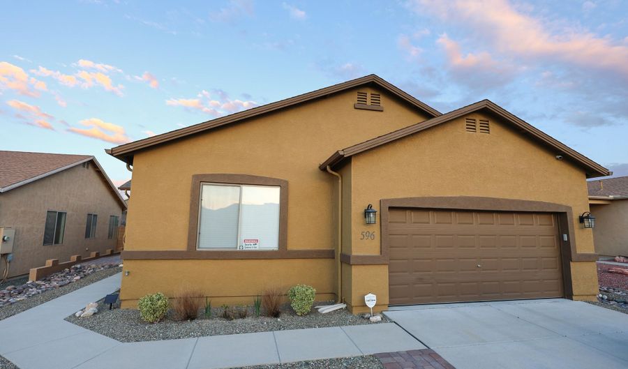 596 S Rowdy Ranch Rd, Camp Verde, AZ 86322 - 4 Beds, 2 Bath