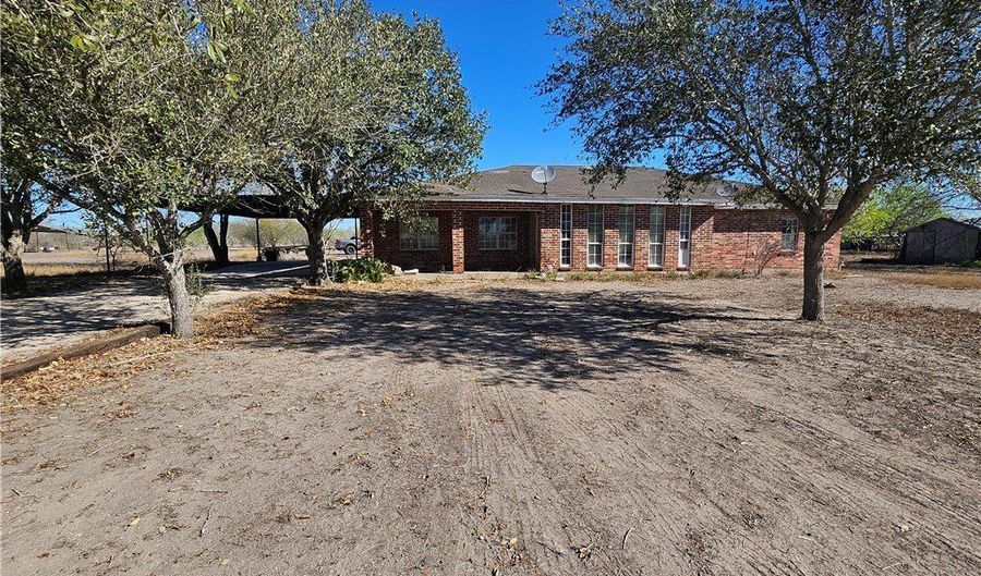 1309 Fm 625 B, Alice, TX 78332 - 3 Beds, 2 Bath