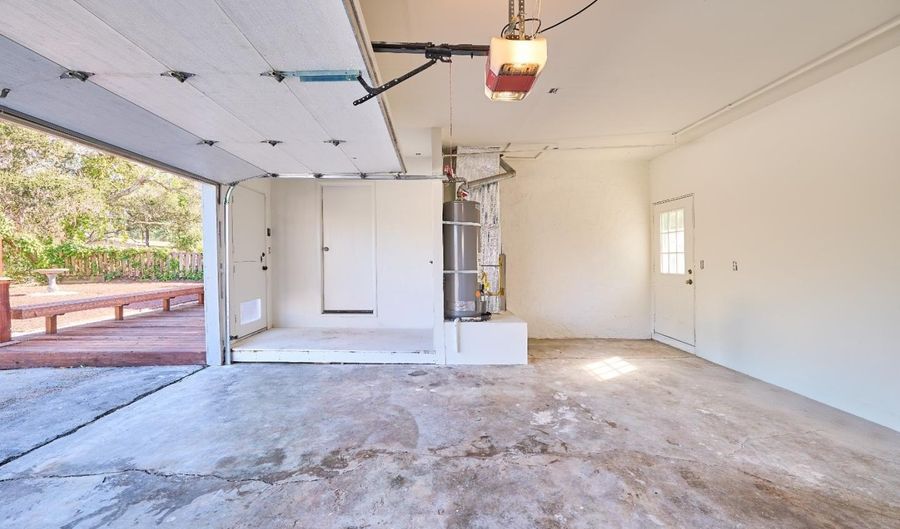 91 Carr Ave, Aromas, CA 95004 - 2 Beds, 1 Bath