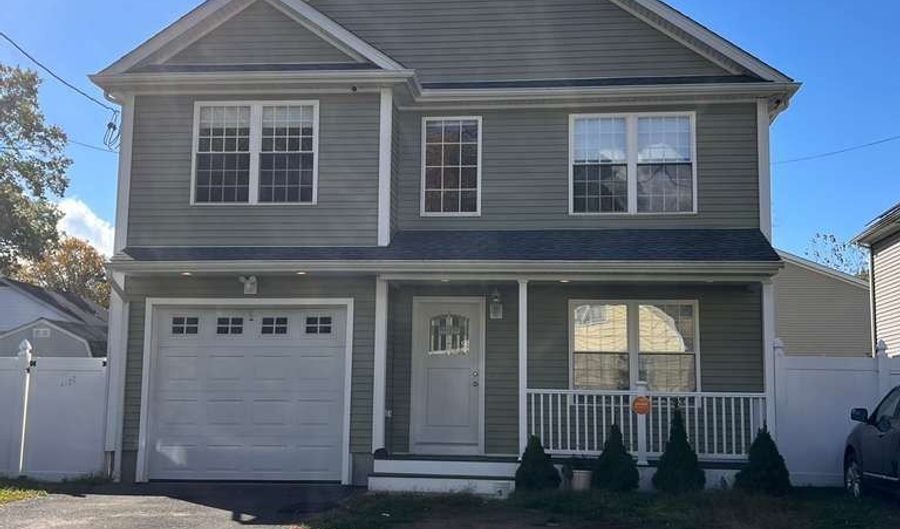 793 Pond St, Bridgeport, CT 06606 - 4 Beds, 3 Bath