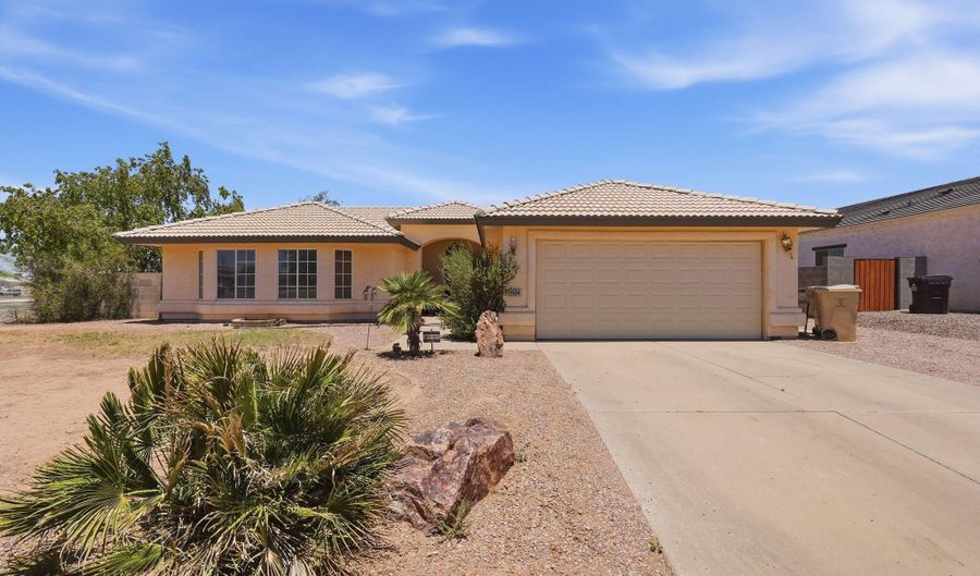 9584 W TINAJAS Dr W, Arizona City, AZ 85123 - 3 Beds, 2 Bath