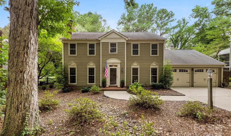 6234 Carmel Station Ave, Charlotte, NC 28226 - 4 Beds, 3 Bath