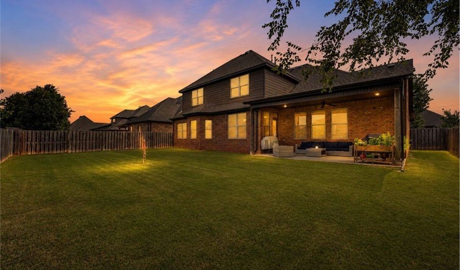 3904 SW Layton Rd, Bentonville, AR 72713 - 4 Beds, 3 Bath