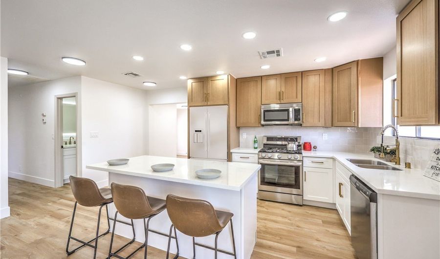 249 Kirk Ave, Henderson, NV 89015 - 4 Beds, 2 Bath