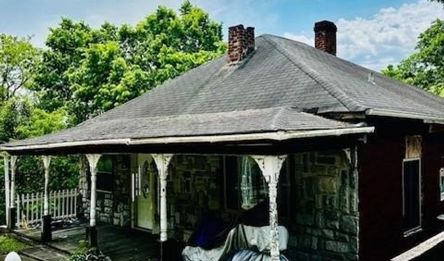 211 Sekitan Ave, Addyston, OH 45001 - 2 Beds, 1 Bath
