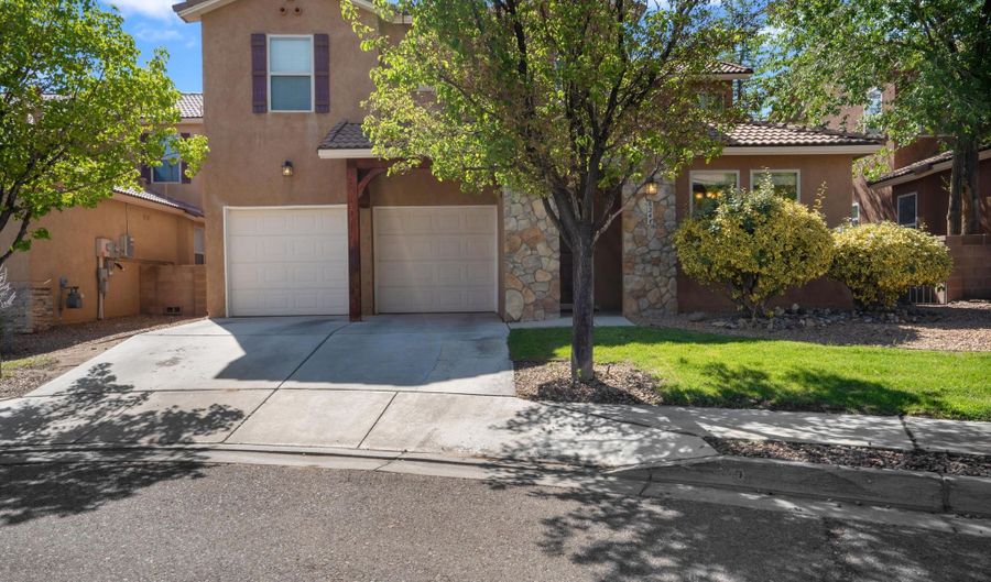 824 VISTA PATRON Dr, Bernalillo, NM 87004 - 3 Beds, 3 Bath