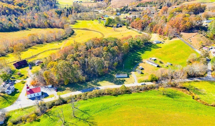 7588 Hayters Gap Rd, Saltville, VA 24370 - 3 Beds, 2 Bath