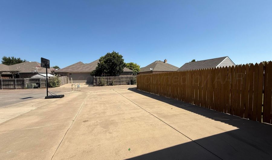 6920 THUNDER Rd, Amarillo, TX 79119 - 3 Beds, 2 Bath