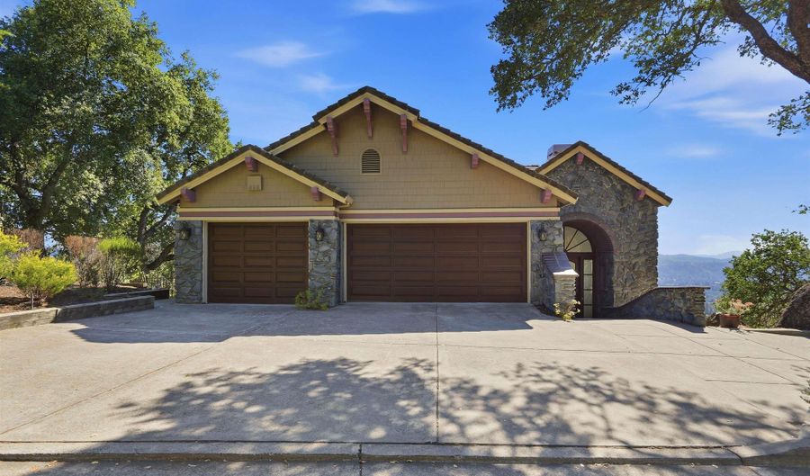 506 Oakshire Pl, Alamo, CA 94507 - 6 Beds, 3 Bath