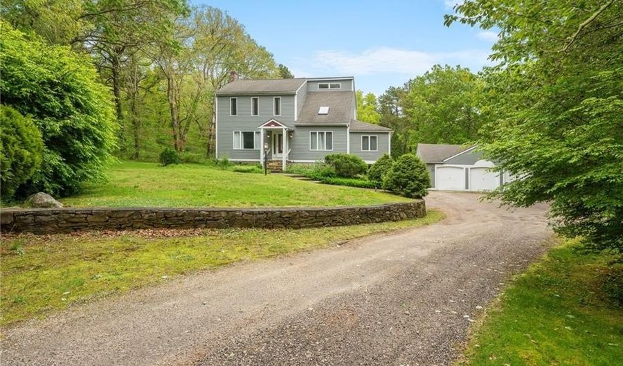 4720 S County Trl, Charlestown, RI 02813 - 3 Beds, 3 Bath