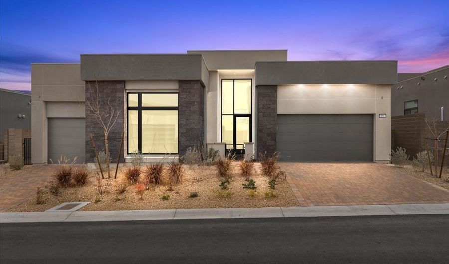 10907 Agate Cliffs Ave, Las Vegas, NV 89135 - 4 Beds, 5 Bath