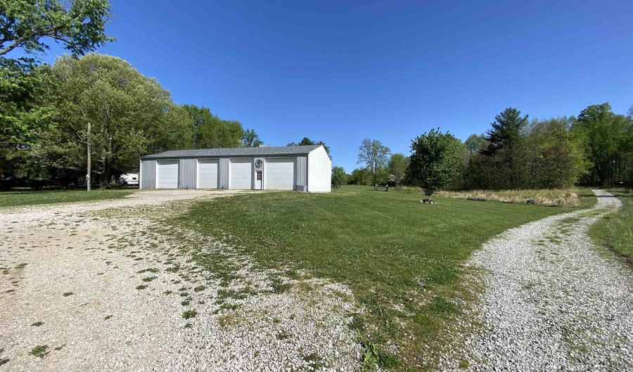 5529 E US HWY 50, Bedford, IN 47421 - 3 Beds, 2 Bath