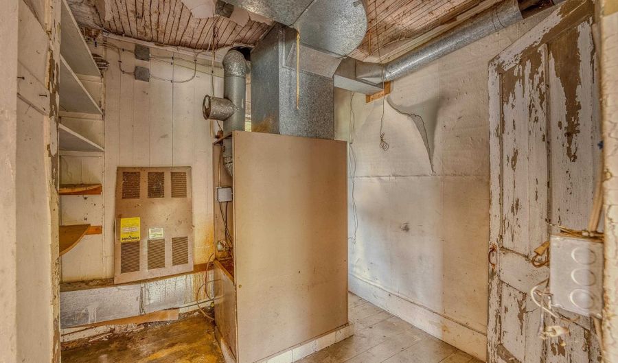 213 Route 3 N, Carroll, NH 03598 - 3 Beds, 1 Bath