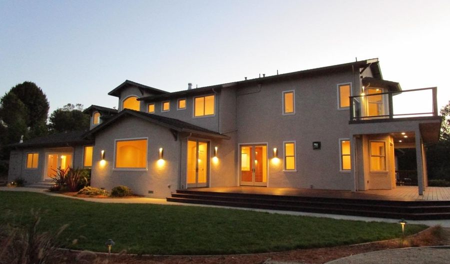 1250 Day Valley Rdg, Aptos, CA 95003 - 5 Beds, 6 Bath