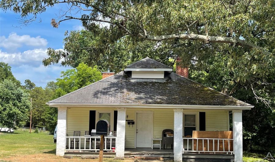 603 S 4th St, Albemarle, NC 28001 - 2 Beds, 1 Bath