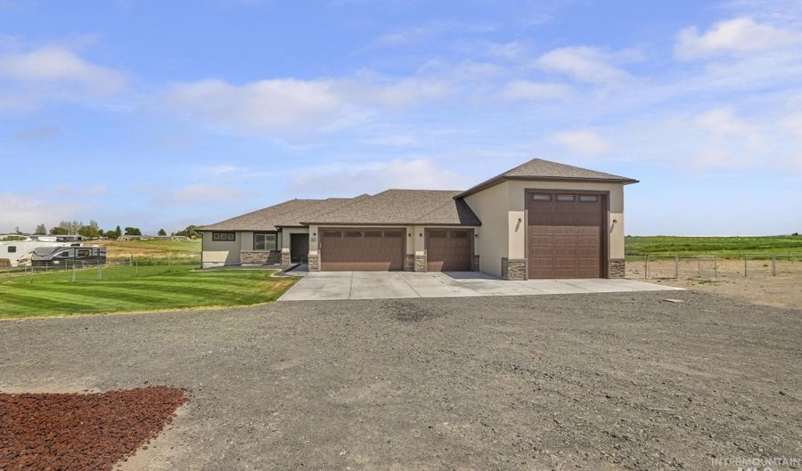 4084 N 1600 E, Buhl, ID 83316 - 4 Beds, 2 Bath