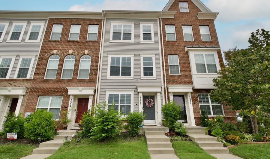 7302 CALICO ROCK LNDG Rd, Beltsville, MD 20705 - 2 Beds, 4 Bath
