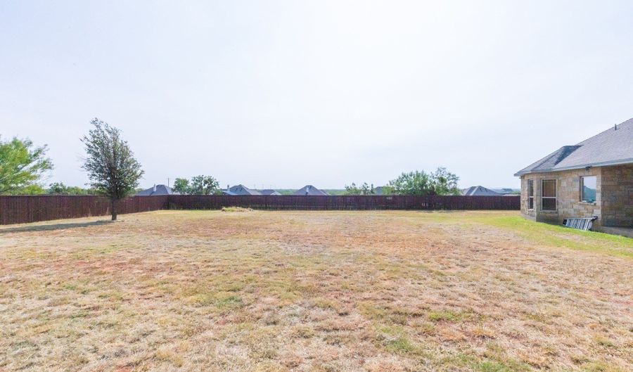 118 Cinch Trl, Abilene, TX 79606 - 4 Beds, 3 Bath
