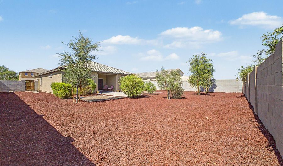 1615 E KINGMAN Pl, Casa Grande, AZ 85122 - 3 Beds, 2 Bath