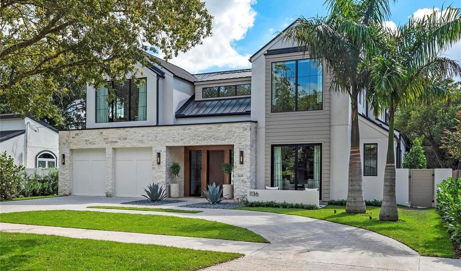1136 STETSON St, Orlando, FL 32804 - 5 Beds, 5 Bath