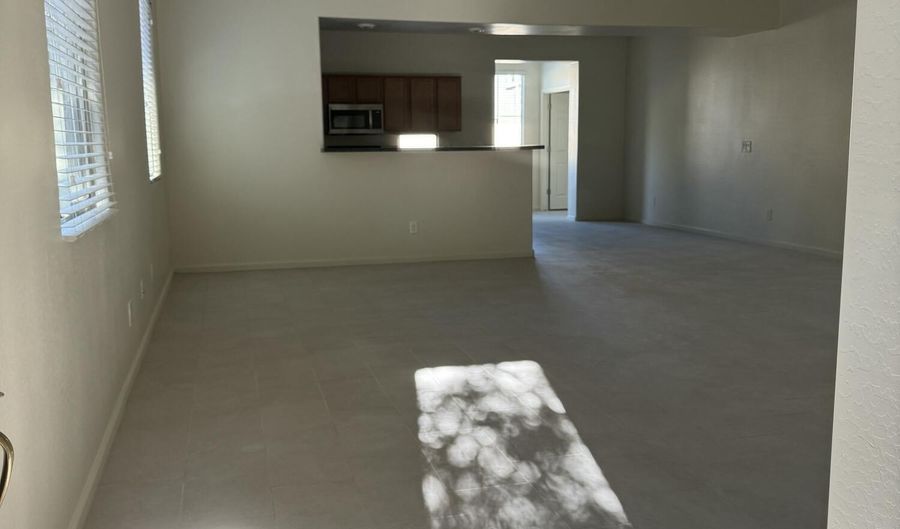 3230 S SANTA RITA Way, Chandler, AZ 85286 - 4 Beds, 2 Bath