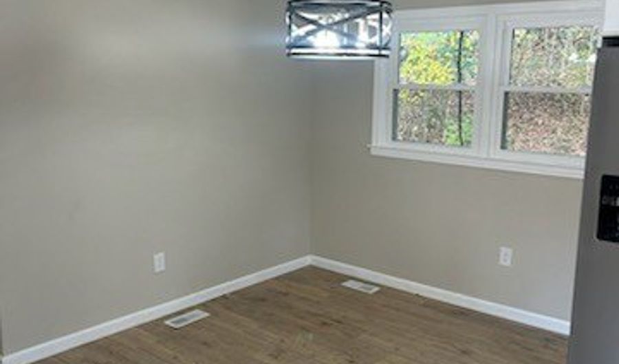 105 Smith Dr, Belton, SC 29627 - 3 Beds, 1 Bath