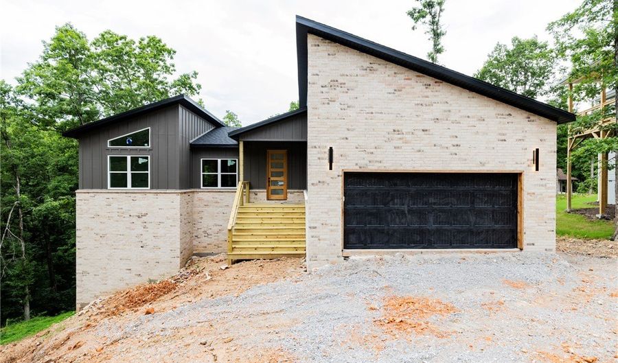 4 Lauder Cir, Bella Vista, AR 72715 - 4 Beds, 3 Bath