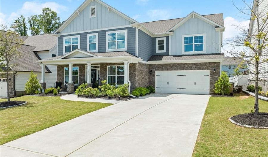 6833 Benjamin Dr, Flowery Branch, GA 30542 - 5 Beds, 4 Bath