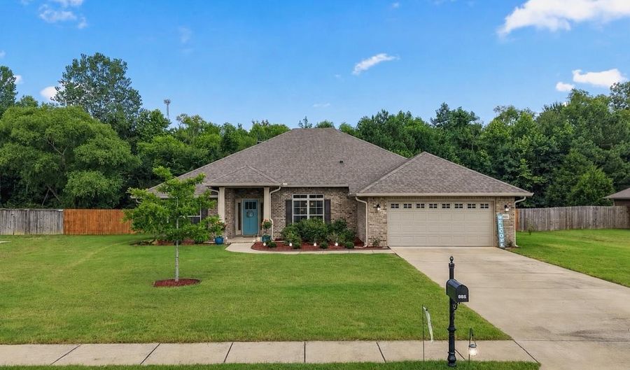 885 BARKLEY Dr, Alabaster, AL 35007 - 4 Beds, 3 Bath