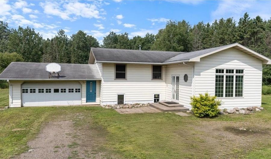 5467 S 2nd St W, Aurora, MN 55705 - 3 Beds, 2 Bath