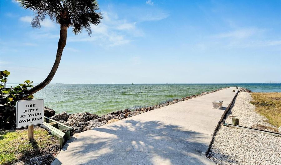 6203 MARBELLA Blvd, Apollo Beach, FL 33572 - 4 Beds, 4 Bath